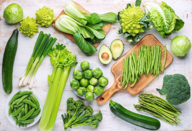 Ăn nhiều rau xanh và thực phẩm giàu phytoestrogens là một cách phòng ung thư tuyến vú.